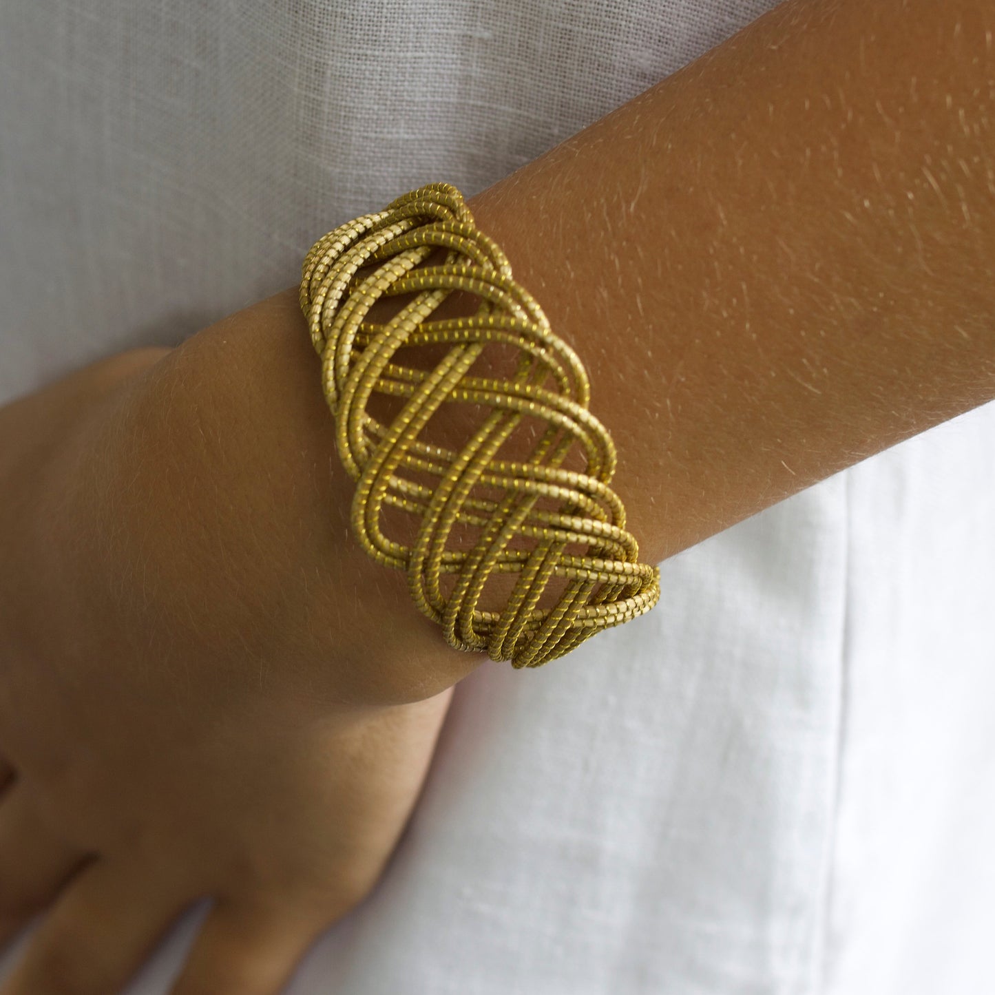 Duna Dourada Bracelet Cuff