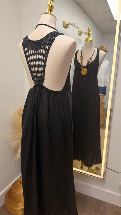 Mother’s Day Pairing – Black Linen Dress & Golden Grass Necklace