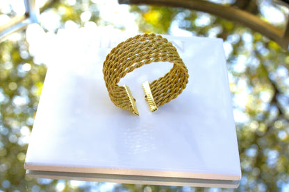Luz do Horizonte Bracelet Cuff