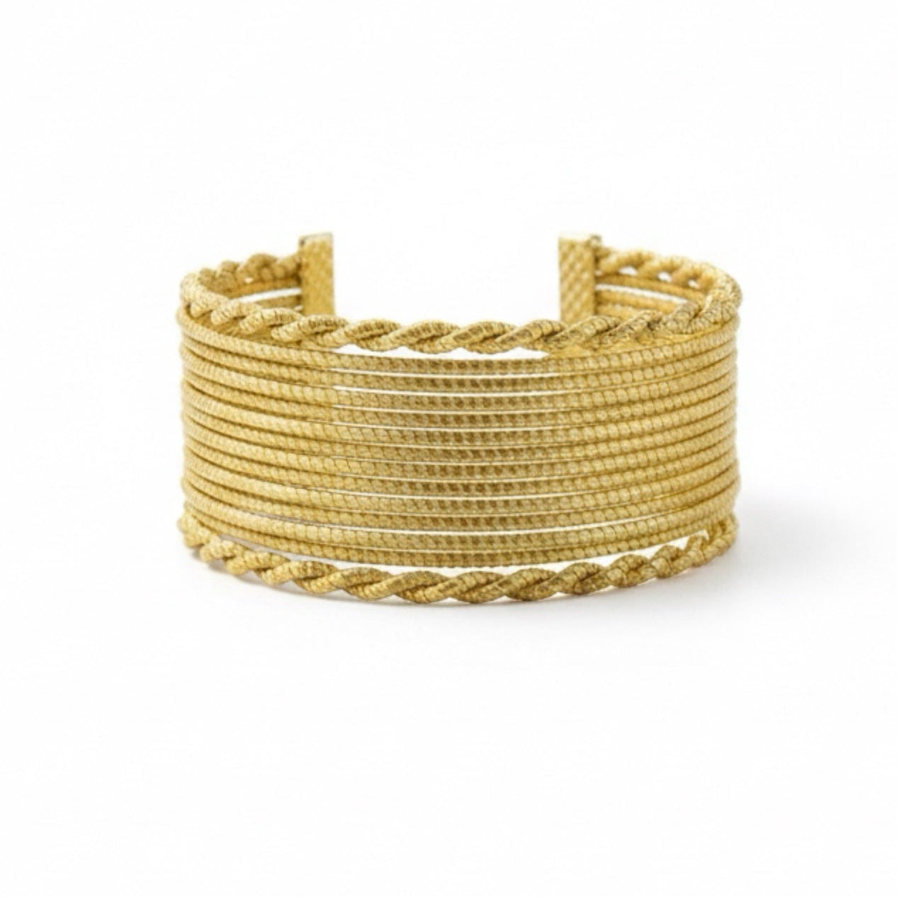Luz Dourada golden grass cuff bracelet by HELINN on white background