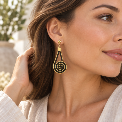 Espiral do Cerrado Golden Natural Fiber Earrings