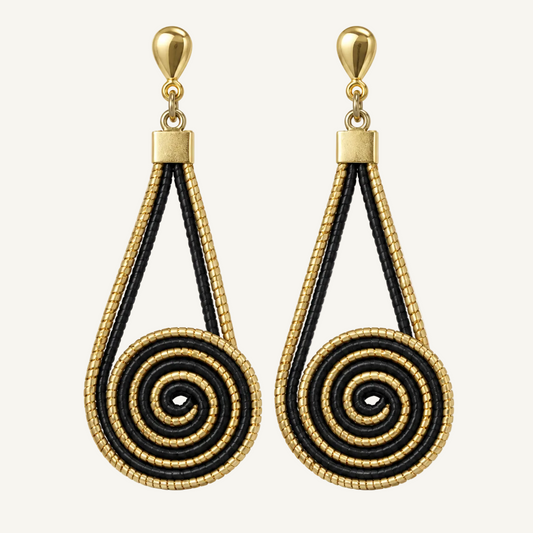 Espiral do Cerrado Golden Grass spiral earrings by HELINN