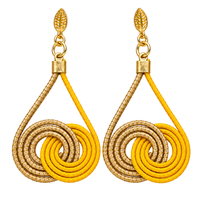 Vida Ondas Naturais earrings in yellow and golden natural fiber