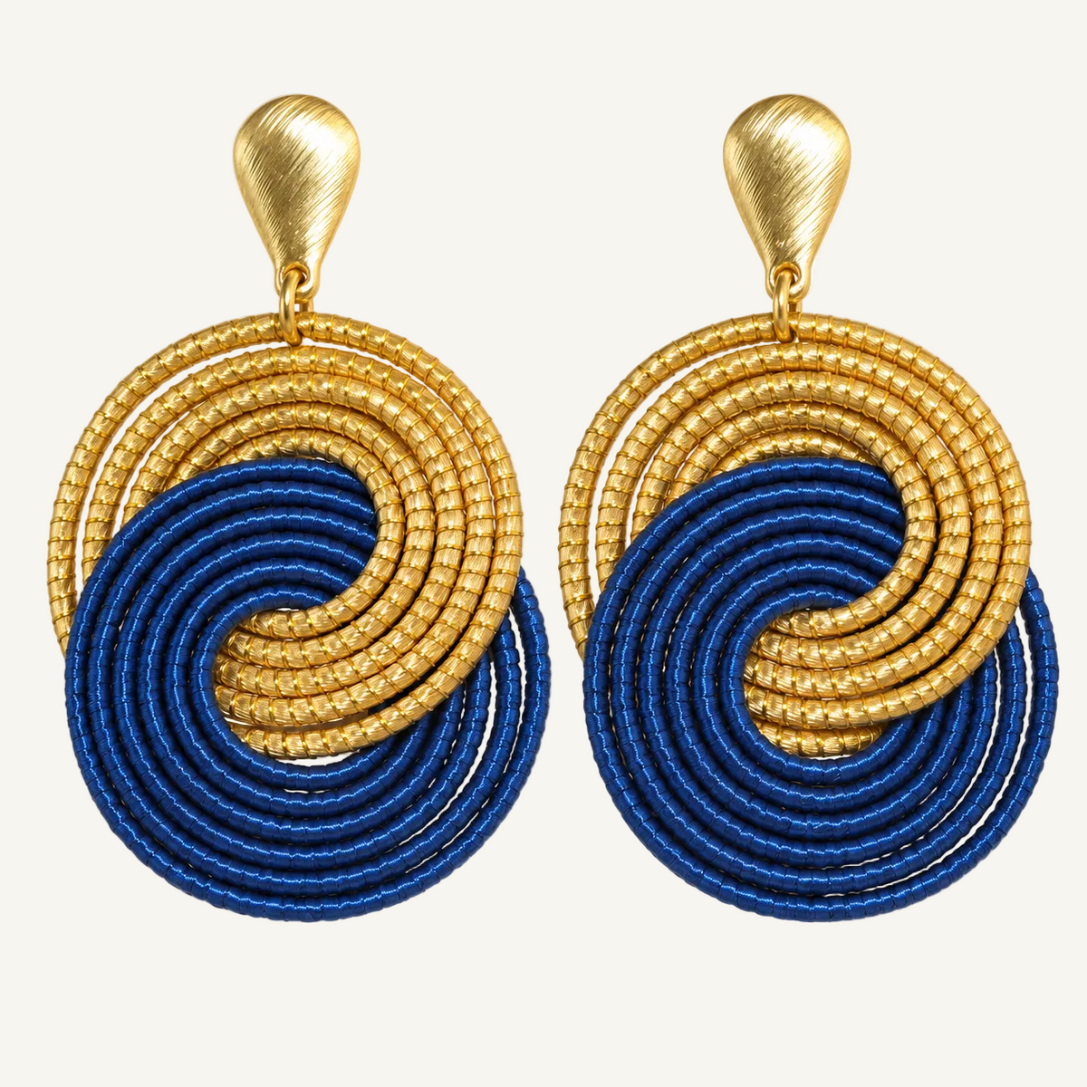 Toque de Sol Golden Grass earrings with colored thread by HELINN