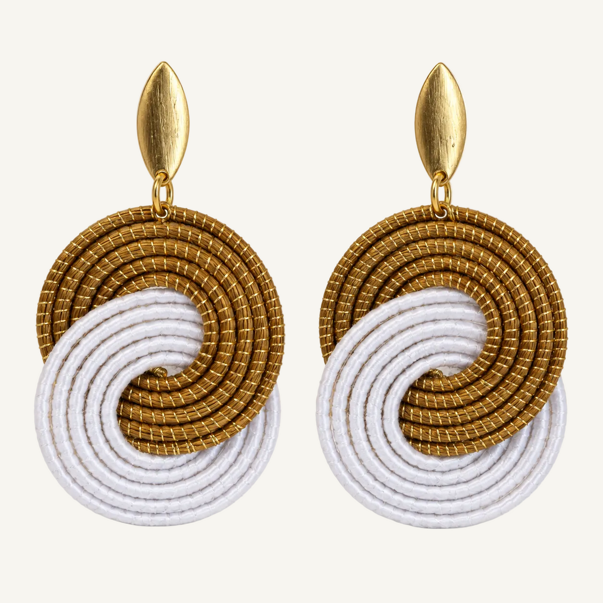 Toque de Sol Golden Grass earrings with colored thread by HELINN